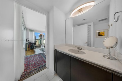 Condo in Miami, Florida, 2 bedrooms  № 1647052 - photo 28