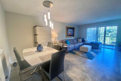 Condo in Delray Beach, Florida, 2 bedrooms  № 2393156 - photo 5