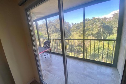 Condo in Delray Beach, Florida, 2 bedrooms  № 2393156 - photo 8