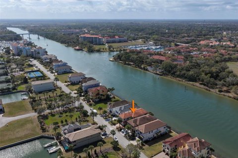 Villa ou maison à louer à Palm Coast, Floride: 3 chambres, 291.16 m2 № 2144817 - photo 2