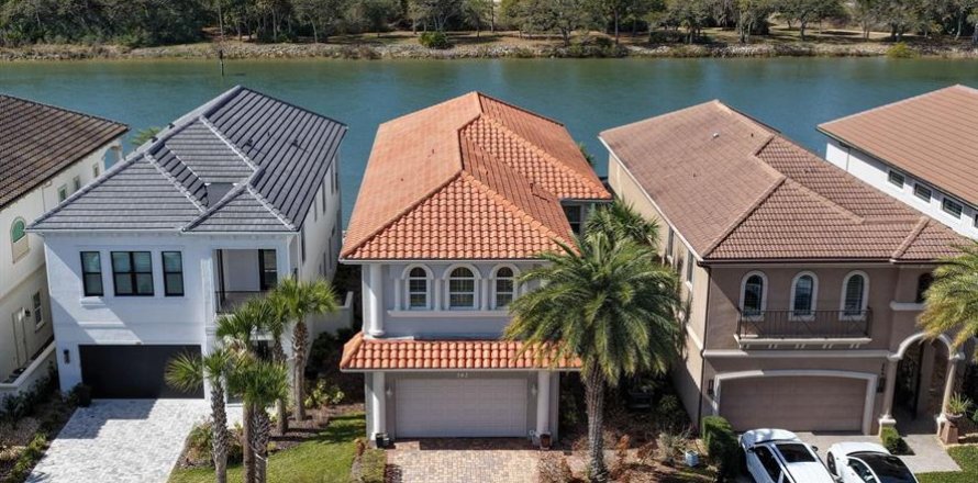 Villa ou maison à Palm Coast, Floride 3 chambres, 291.16 m2 № 2144817