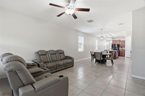 Villa ou maison à vendre à Land O' Lakes, Floride: 3 chambres, 149.94 m2 № 2423651 - photo 18