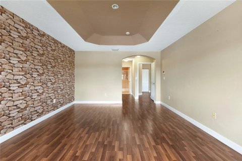 Villa ou maison à louer à Doral, Floride: 4 chambres, 214.79 m2 № 1891166 - photo 10