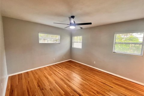 Casa en alquiler en Orlando, Florida, 4 dormitorios, 137.59 m2 № 1911163 - foto 14