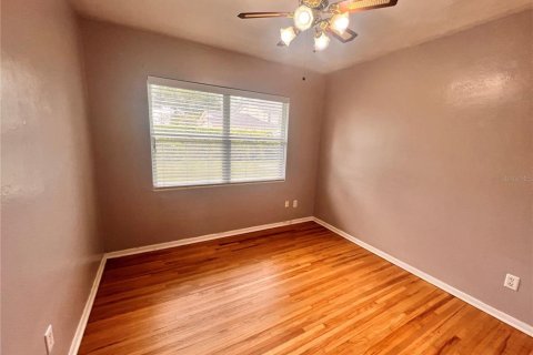 Casa en alquiler en Orlando, Florida, 4 dormitorios, 137.59 m2 № 1911163 - foto 7
