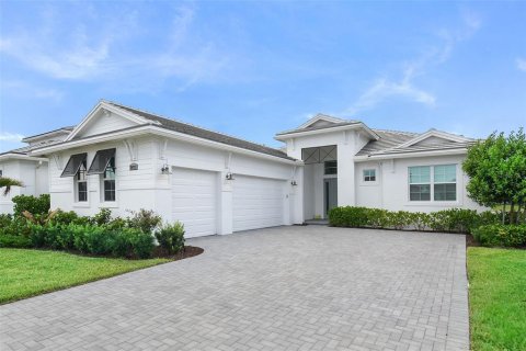 House in Saint Lucie, Florida 3 bedrooms, 246.56 sq.m. № 2234723