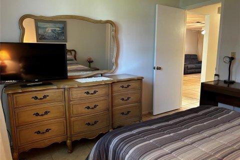 Condo in Hudson, Florida, 2 bedrooms  № 1906407 - photo 17