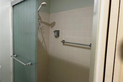 Condo in Hudson, Florida, 2 bedrooms  № 1906407 - photo 12