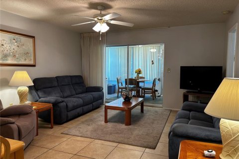 Condo in Hudson, Florida, 2 bedrooms  № 1906407 - photo 4