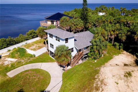 Casa en Weeki Wachee, Florida 3 dormitorios, 113.71 m2 № 2387665