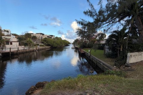 Copropriété à louer à Pompano Beach, Floride: 2 chambres, 86.96 m2 № 2041614 - photo 8