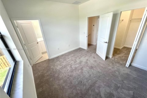 Touwnhouse à louer à Miami, Floride: 3 chambres, 122.63 m2 № 1984554 - photo 8