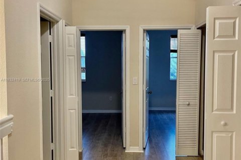 Copropriété à louer à Miami, Floride: 3 chambres, 164.44 m2 № 1990706 - photo 14