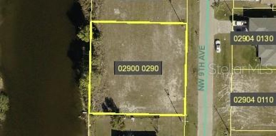 Land in Cape Coral, Florida № 1906906