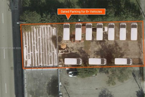 Купить коммерческую недвижимость в Майами, Флорида № 2034563 - фото 3
