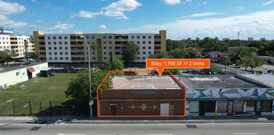 Коммерческая недвижимость в Майами, Флорида № 2034563