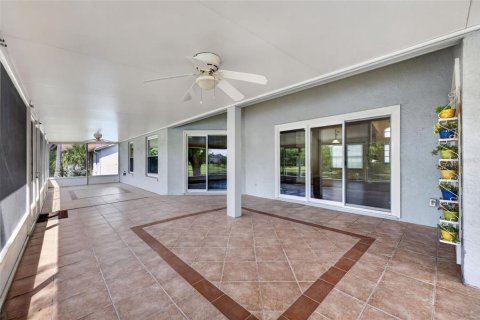 Villa ou maison à vendre à Orlando, Floride: 3 chambres, 181.72 m2 № 2419070 - photo 25