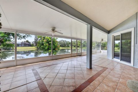 Villa ou maison à vendre à Orlando, Floride: 3 chambres, 181.72 m2 № 2419070 - photo 24