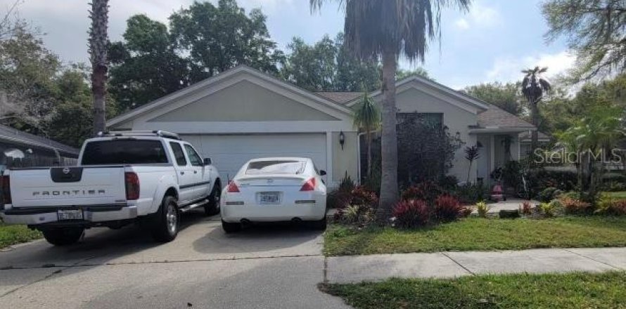 Villa ou maison à Land O' Lakes, Floride 3 chambres, 161.93 m2 № 1068587