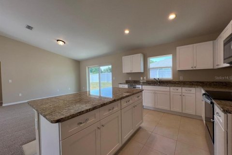 Villa ou maison à louer à Citra, Floride: 3 chambres, 146.41 m2 № 2425985 - photo 6