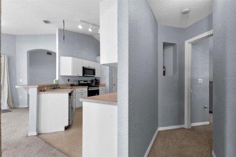 House in Winter Haven, Florida 4 bedrooms, 213.77 sq.m. № 1651660 - photo 22