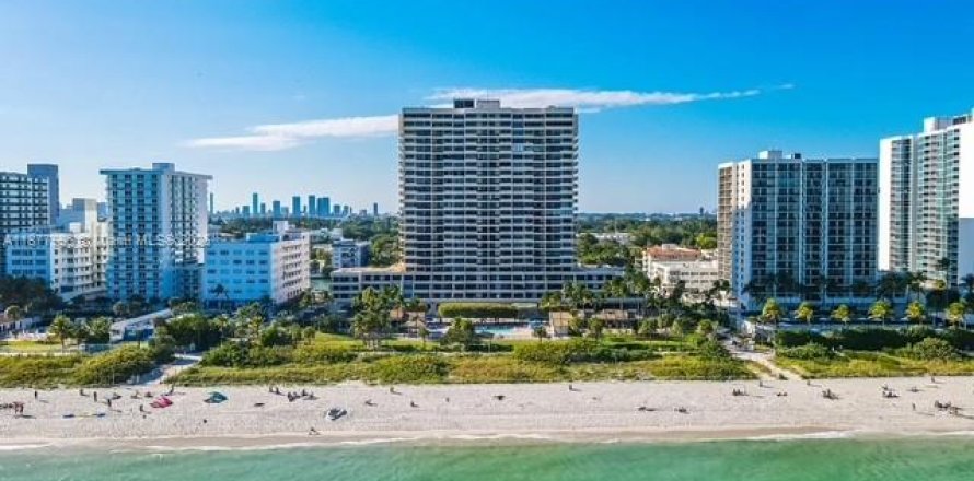 Condo à Miami Beach, Floride, 1 chambre  № 1923039