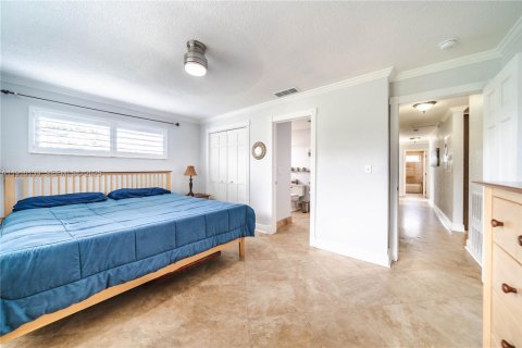Casa en venta en Miami, Florida, 3 dormitorios, 145.48 m2 № 1982460 - foto 18