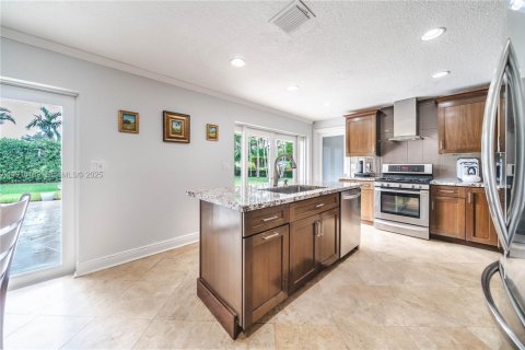 Casa en venta en Miami, Florida, 3 dormitorios, 145.48 m2 № 1982460 - foto 10