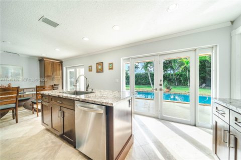 Casa en venta en Miami, Florida, 3 dormitorios, 145.48 m2 № 1982460 - foto 11