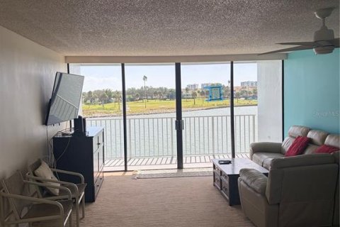Copropriété à louer à Treasure Island, Floride: 1 chambre, 82.22 m2 № 2437348 - photo 5