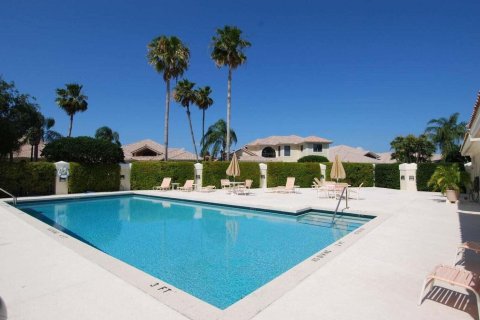 House in Jupiter, Florida 3 bedrooms, 247.21 sq.m. № 1141458 - photo 1
