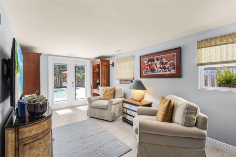 Casa en venta en Sarasota, Florida, 3 dormitorios, 92.81 m2 № 2400889 - foto 10