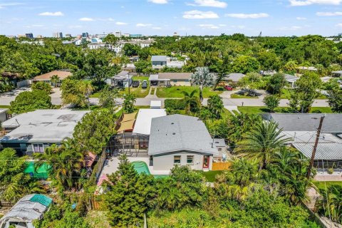 Casa en venta en Sarasota, Florida, 3 dormitorios, 92.81 m2 № 2400889 - foto 29
