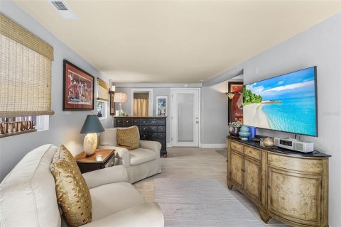 Casa en venta en Sarasota, Florida, 3 dormitorios, 92.81 m2 № 2400889 - foto 11