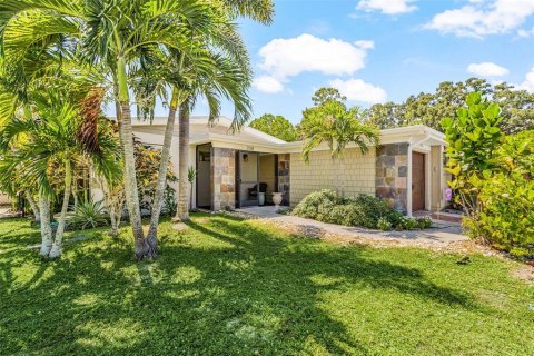 Casa en Sarasota, Florida 3 dormitorios, 92.81 m2 № 2400889