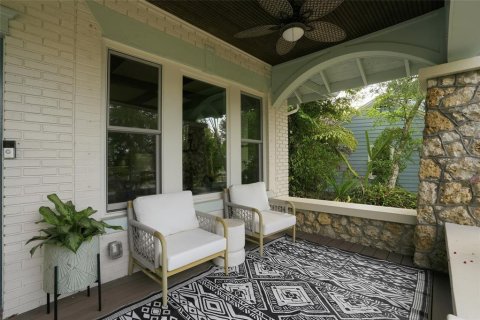 House in Fort Myers, Florida 4 bedrooms, 272.76 sq.m. № 2167389 - photo 10