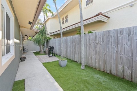 Immobilier commercial à vendre à Wilton Manors, Floride: 210.7 m2 № 1865182 - photo 14