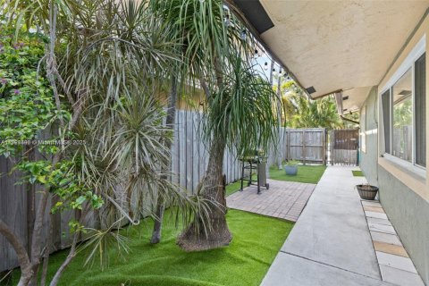 Immobilier commercial à vendre à Wilton Manors, Floride: 210.7 m2 № 1865182 - photo 13