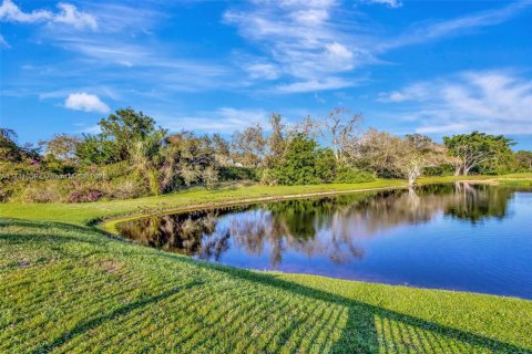 Casa en venta en Palm City, Florida, 3 dormitorios, 315.59 m2 № 1811524 - foto 2