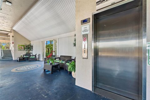 Copropriété à vendre à Hutchinson Island South, Floride: 1 chambre, 59.27 m2 № 2193072 - photo 24