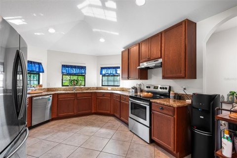 House in Auburndale, Florida 4 bedrooms, 166.39 sq.m. № 1843350 - photo 3