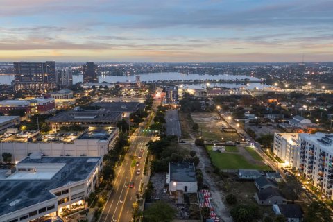 Condo in West Palm Beach, Florida, 1 bedroom № 2241871 - photo 28