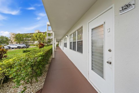 Condo in West Palm Beach, Florida, 1 bedroom № 2241871 - photo 13