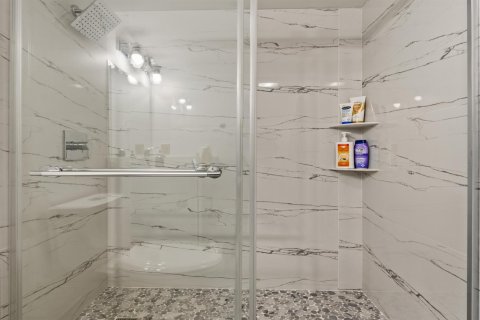 Condo in West Palm Beach, Florida, 1 bedroom № 2241871 - photo 11