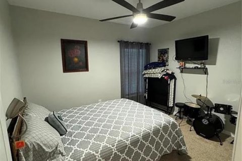 Casa en venta en Kissimmee, Florida, 3 dormitorios, 160.16 m2 № 1918414 - foto 9