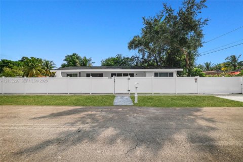 Villa ou maison à vendre à North Miami Beach, Floride: 3 chambres, 118.91 m2 № 2421247 - photo 20
