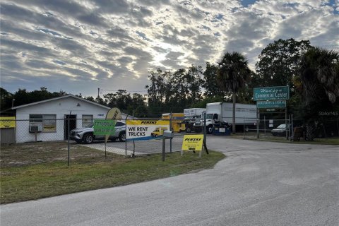 Propiedad comercial en venta en Hudson, Florida, 789.67 m2 № 2298926 - foto 3