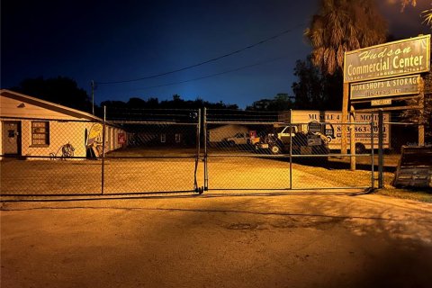 Propiedad comercial en venta en Hudson, Florida, 789.67 m2 № 2298926 - foto 19