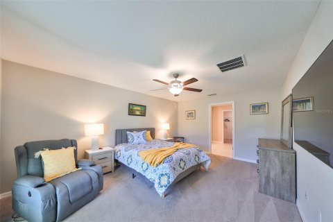 Villa ou maison à louer à Riverview, Floride: 4 chambres, 179.77 m2 № 2419903 - photo 16