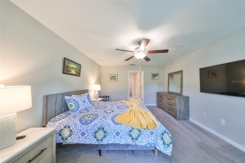 Villa ou maison à louer à Riverview, Floride: 4 chambres, 179.77 m2 № 2419903 - photo 17